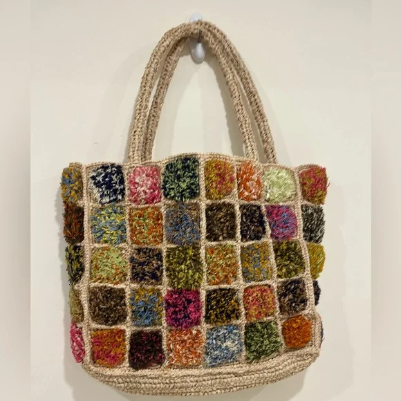Raffia Crochet Tote Bag - Picture 7 of 17